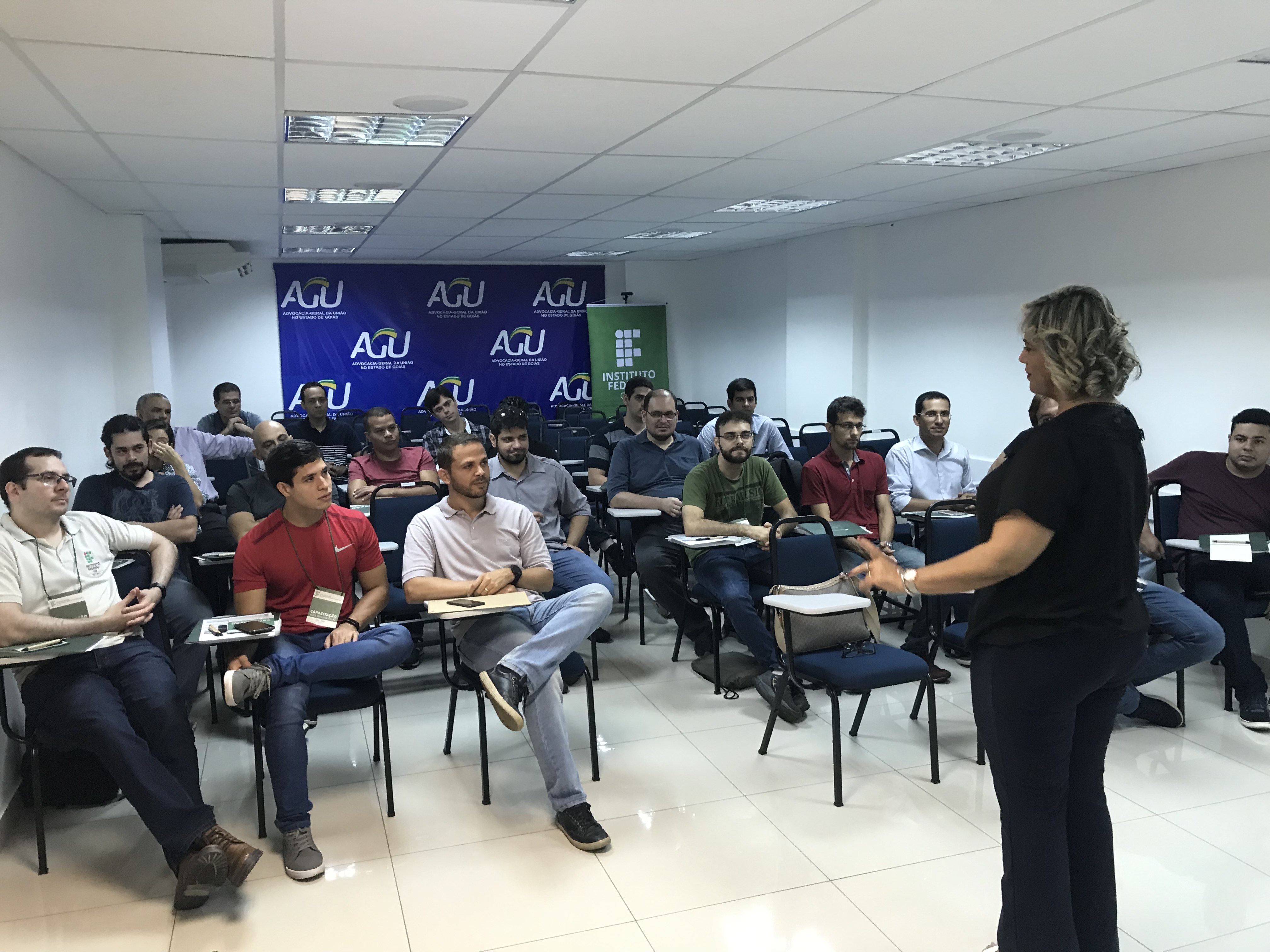 A pró-reitora de Ensino, professora Oneida Irigon, participou do encontro A pró-reitora de Ensino, professora Oneida Irigon, participou do encontro